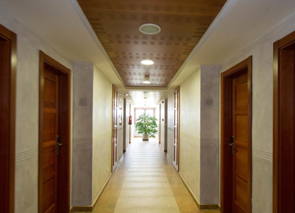 Hotel Comendador Carranque Luaran gambar
