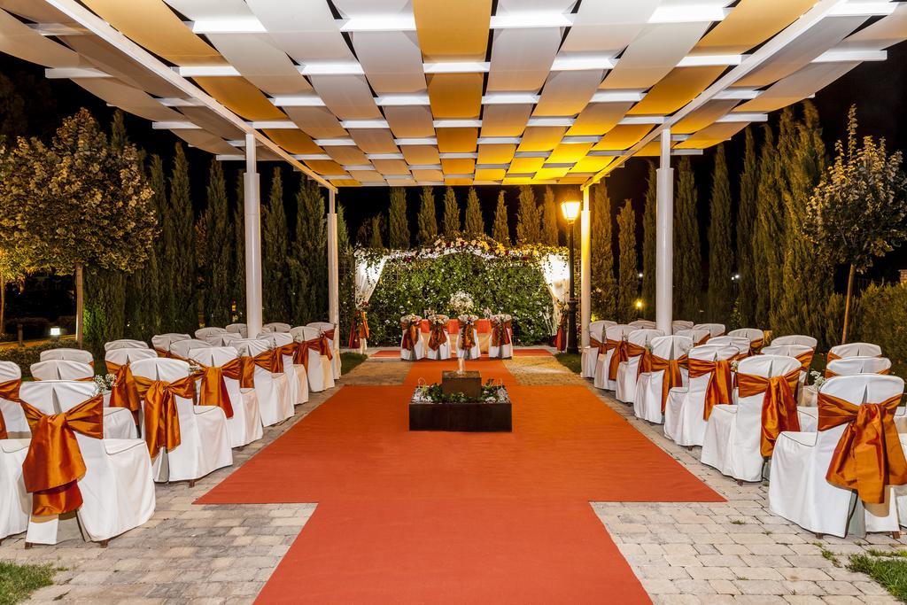 Hotel Comendador Carranque Luaran gambar