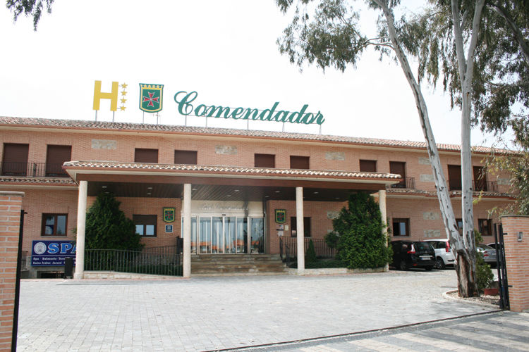Hotel Comendador Carranque Luaran gambar