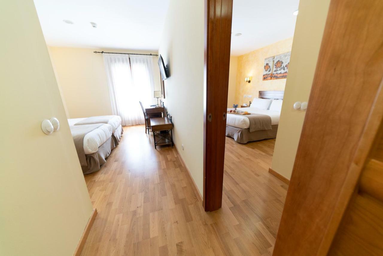 Hotel Comendador Carranque Luaran gambar